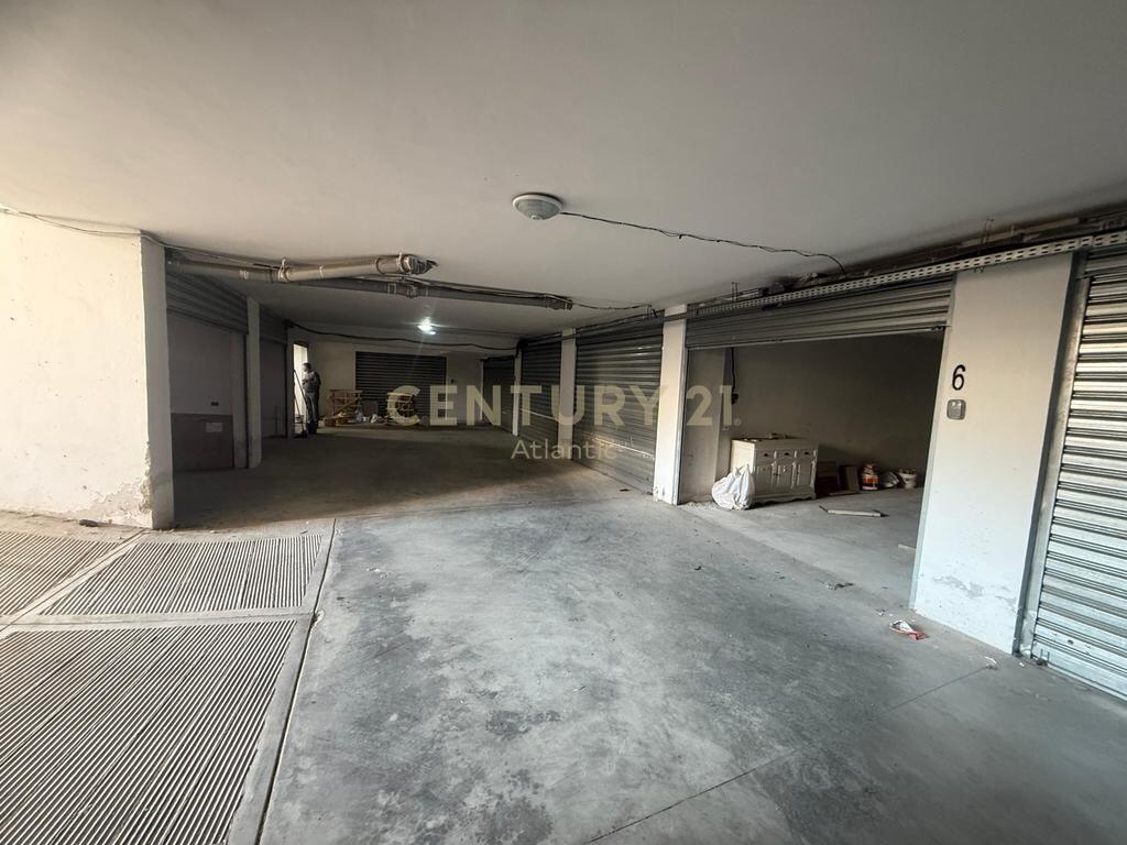 Apartment 2+1+2t + Garage For Sale at Railway Beach, Durres - 150000€ | 100 m²
