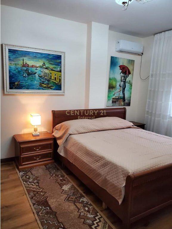 Appartamento 2+1 in affitto in Via Qemal Stafa 550 € /Mese