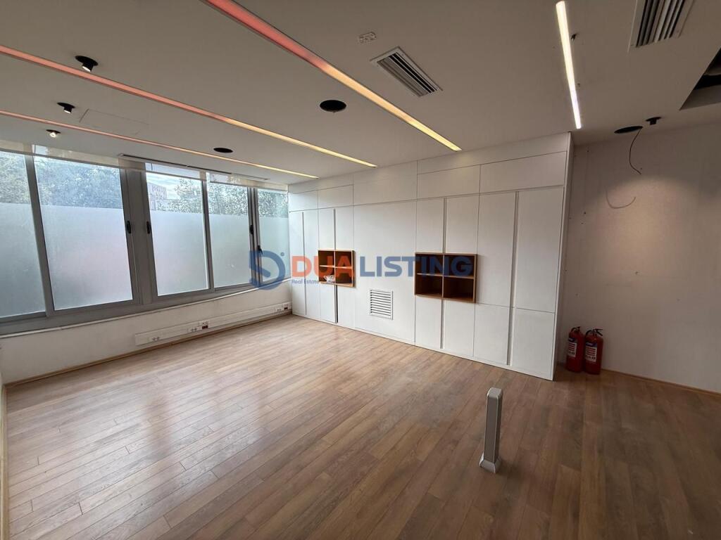 Locale commerciale in affitto 85 m², Via Elbasan, vicino al Mulino!