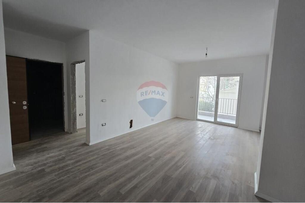 Apartament - Për Shitje - Aura Rezidencë, 1+1 Tiranë 126,000 €
