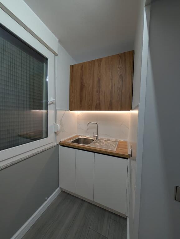 Appartamento 1+1 in affitto dato a Pazari i Ri 600€.
