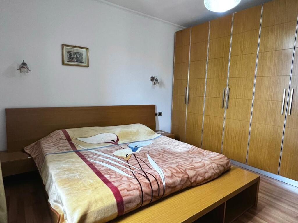 Penthouse 4+1+2wc &amp; 2 Balconies for Rent - Orthodox Church, Vlore