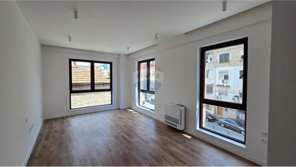 Office for Rent at Myslym Shyri!