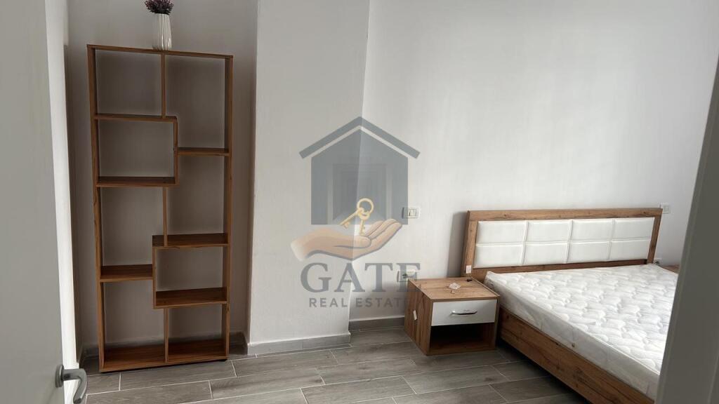 Shitet Apartament 1+1,Prane Hotel Horizont ne Plazh, Durres
