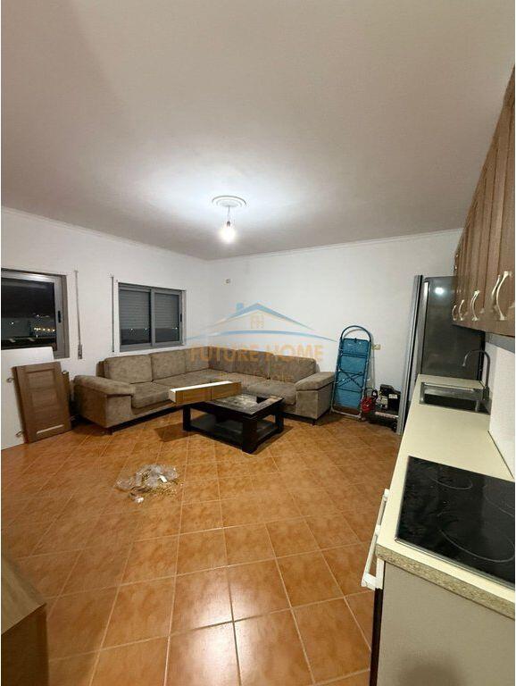 Affitto, Appartamento 1+1, Kombinat, Tirana