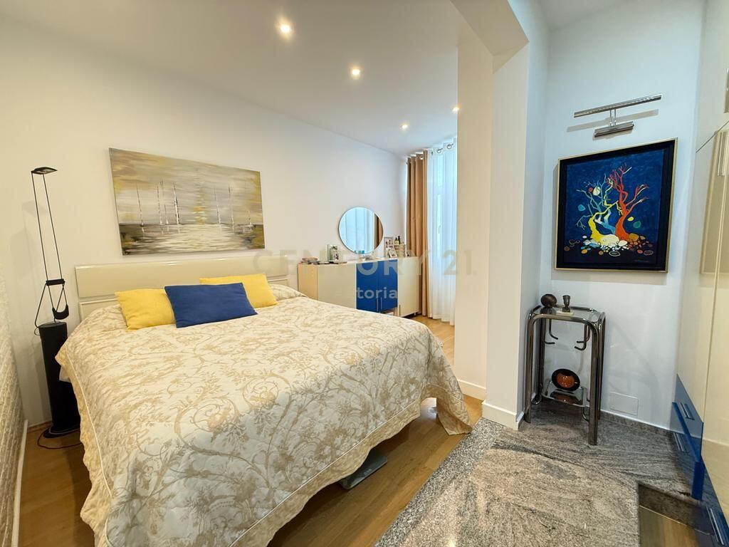 Apartament 2+1+2 per shitje prane Qendres, Rruga Fortuzi