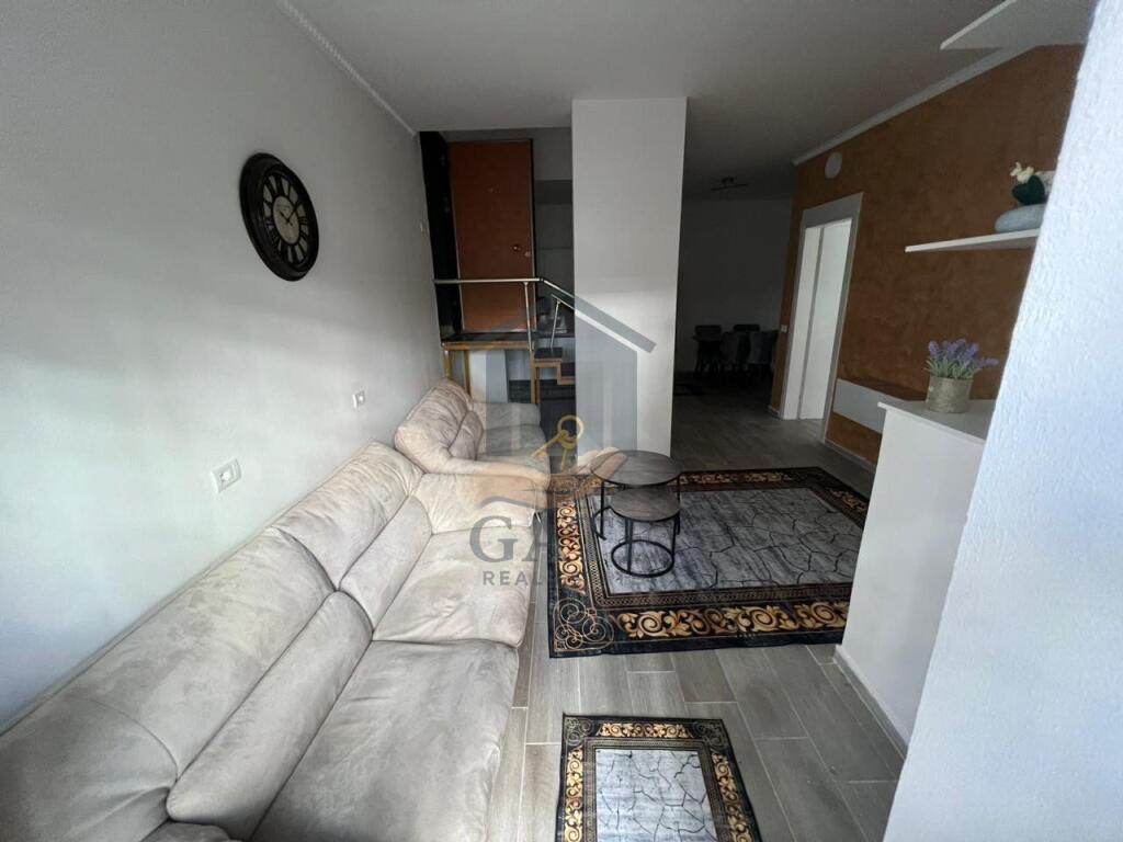 Shitet Apartament 1+1,Prane Hotel Horizont ne Plazh, Durres