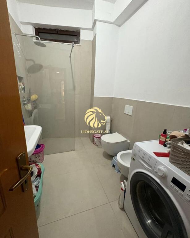 🏢 APARTMENT FOR RENT – NEAR PARTIZANI HIGH SCHOOL