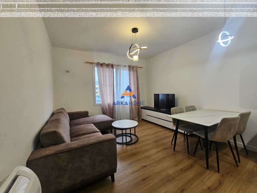 APPARTAMENTO IN AFFITTO 3+1+2 BALCONI "EX CAMPO DI AVIAZIONE" 80.000 LEKE
