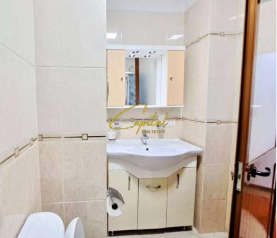 APARTAMENT ME QERA 2+1 RRUGA E KAVAJES 700 EURO