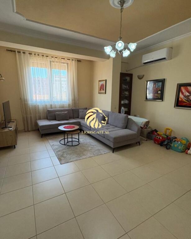 🏢 APARTMENT FOR RENT – NEAR PARTIZANI HIGH SCHOOL