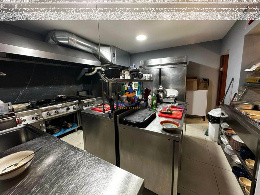SHITET BIZNES 105M2 "TE KOMUNA E PARISIT" 27.000 EURO ( QERA MUJORE 750 EURO)

