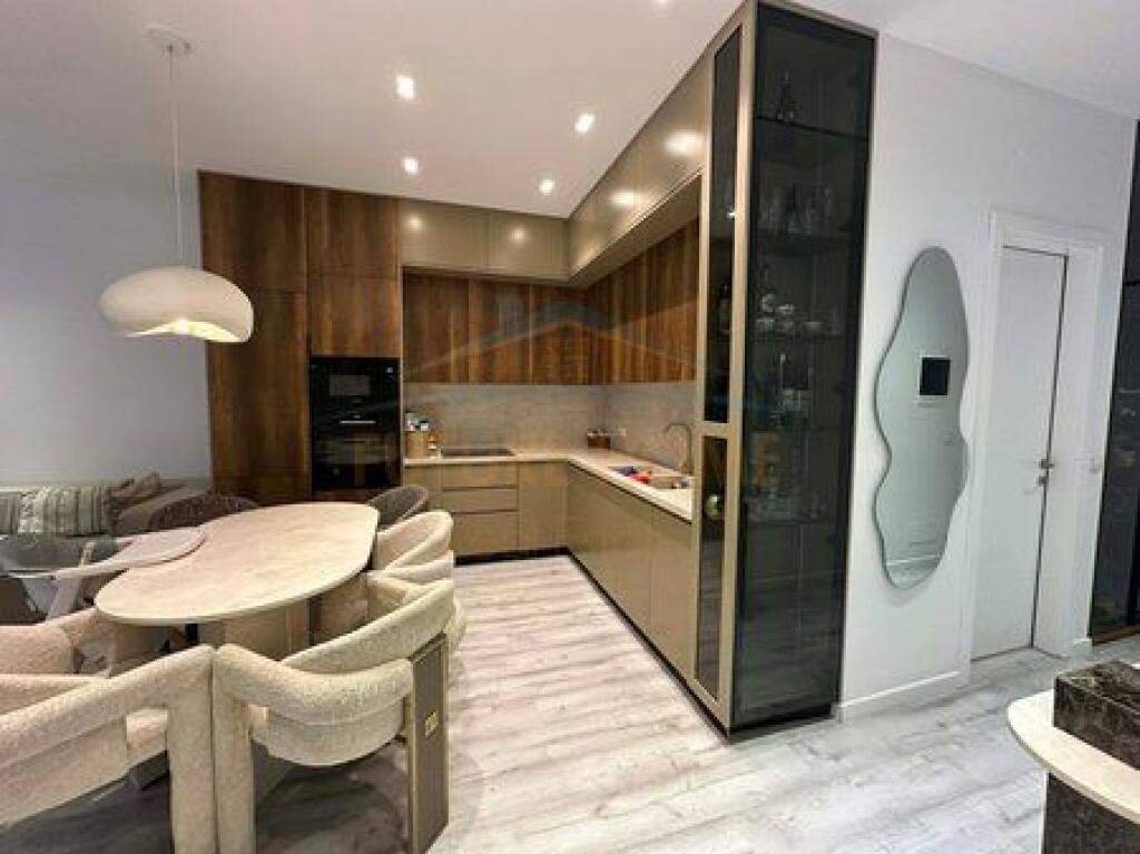 For sale, Apartment 2+1, Emerald Center, 5 Maj