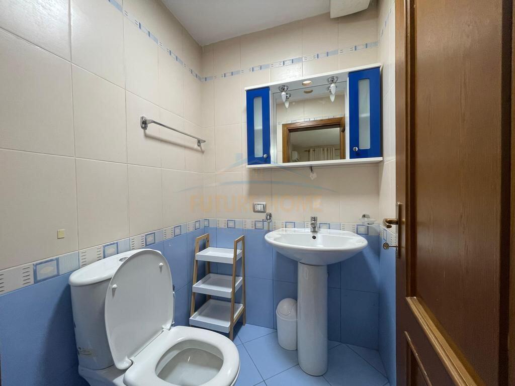 Affitto – Appartamento 2+1+2 + Posto Auto Lago Secco, Tirana