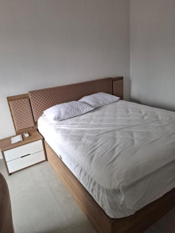 APARTAMENT ME QERA 2+1 RRUGA E DURRESIT 900 EURO