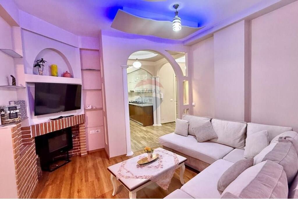 APARTMENT 1+1 FOR RENT NEAR PARTIZANI HIGH SCHOOL !