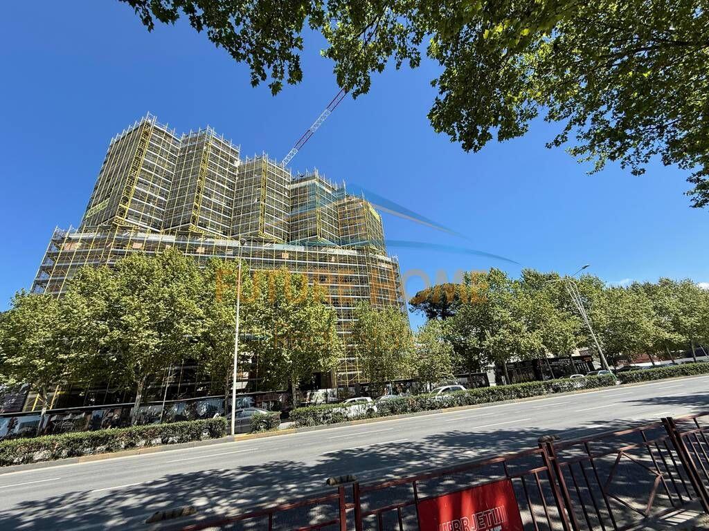 Vendesi Commerciale in vendita, Colonade Residence, Laprake