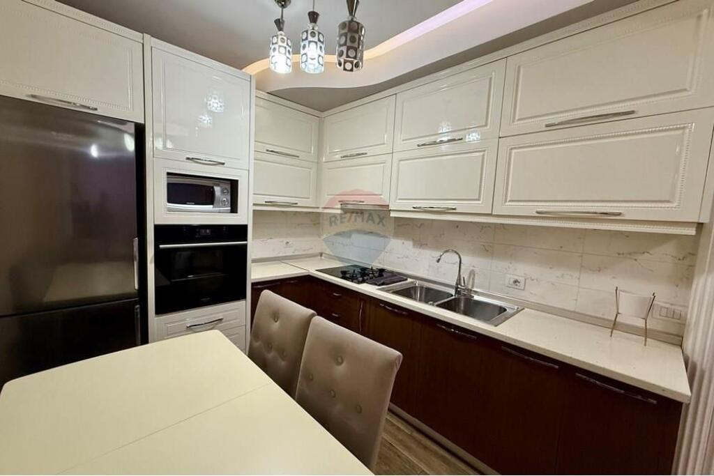 APARTMENT 1+1 FOR RENT NEAR PARTIZANI HIGH SCHOOL !