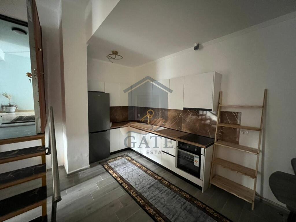 Shitet Apartament 1+1,Prane Hotel Horizont ne Plazh, Durres