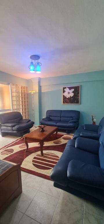 🏡 Appartamento 3+1 in affitto 📍 Vicino all'Università Zoja e keshillit te mire