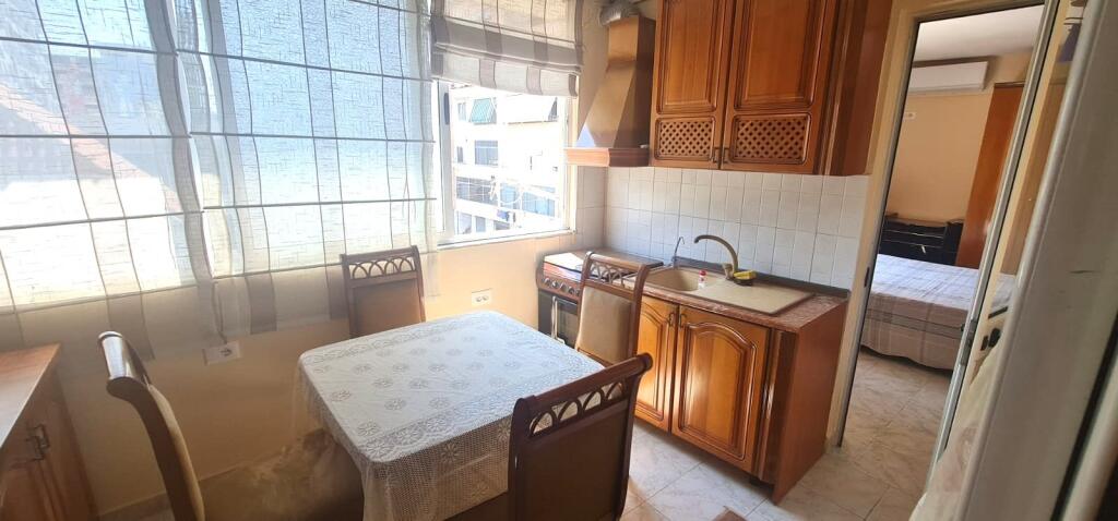 For Rent 3+1 Apartment, furnished on Dritan Hoxha Street 📍 Near the University “Zoja e Këshillit të Mirë”, only 5 minutes from Zogu i Zi
