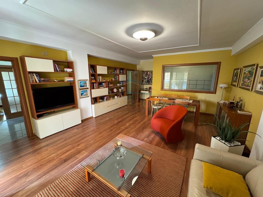 Rent, Apartment 2+1 Parking Space, Blloku