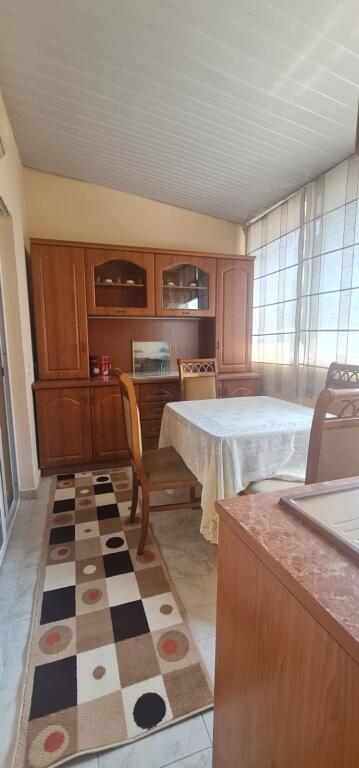 🏡 Appartamento 3+1 in affitto 📍 Vicino all'Università Zoja e keshillit te mire