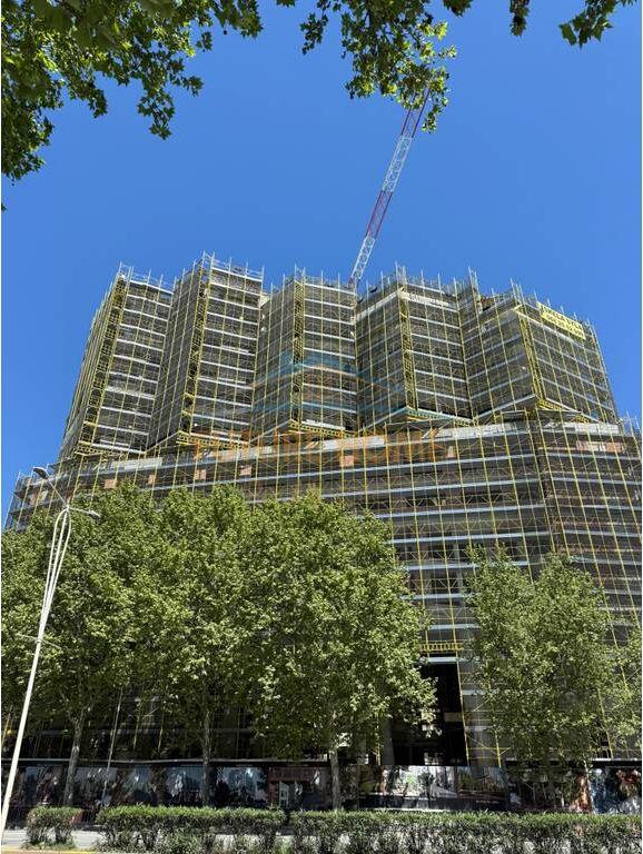 Vendesi Commerciale in vendita, Colonade Residence, Laprake