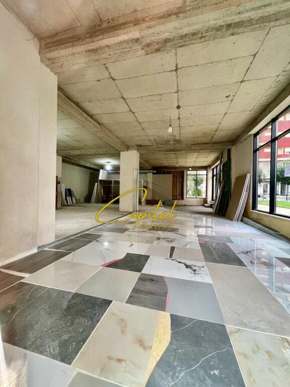 BUSINESS PREMISES FOR RENT 210 M2 BRRYLI 180,000 LEKE