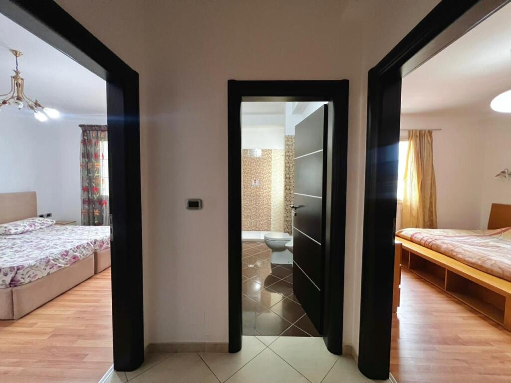 Penthouse 4+1+2wc &amp; 2 Balconies for Rent - Orthodox Church, Vlore