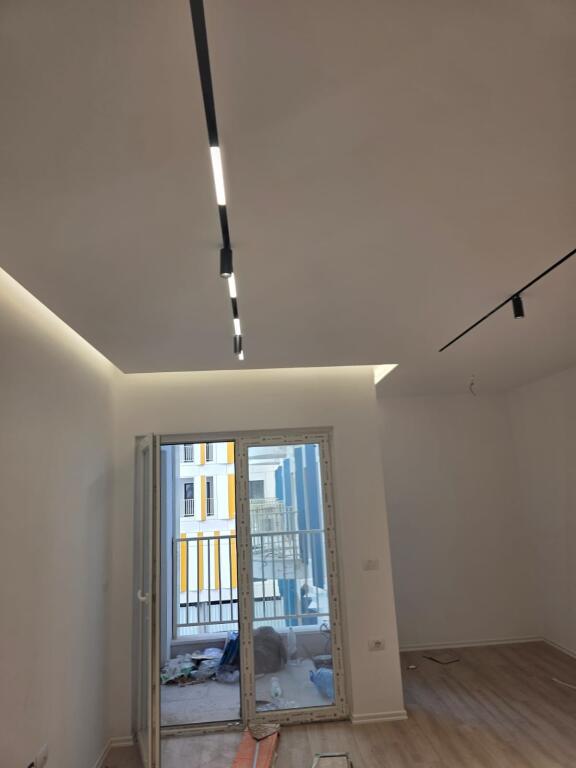 UFFICIO IN AFFITTO 100 M2 ZOGU I ZI 1000 EURO