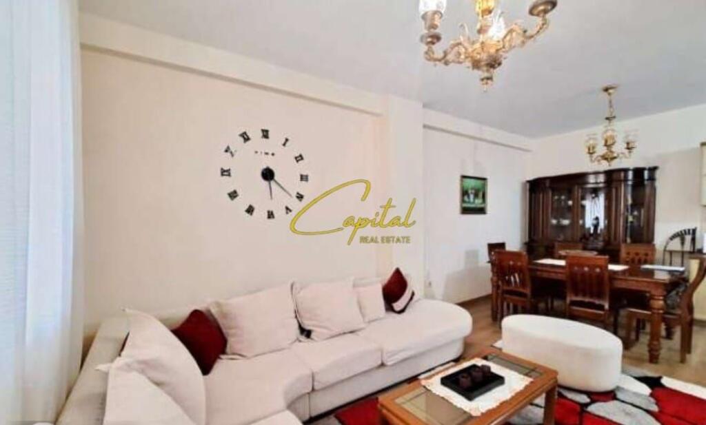APARTAMENT ME QERA 2+1 RRUGA E KAVAJES 700 EURO