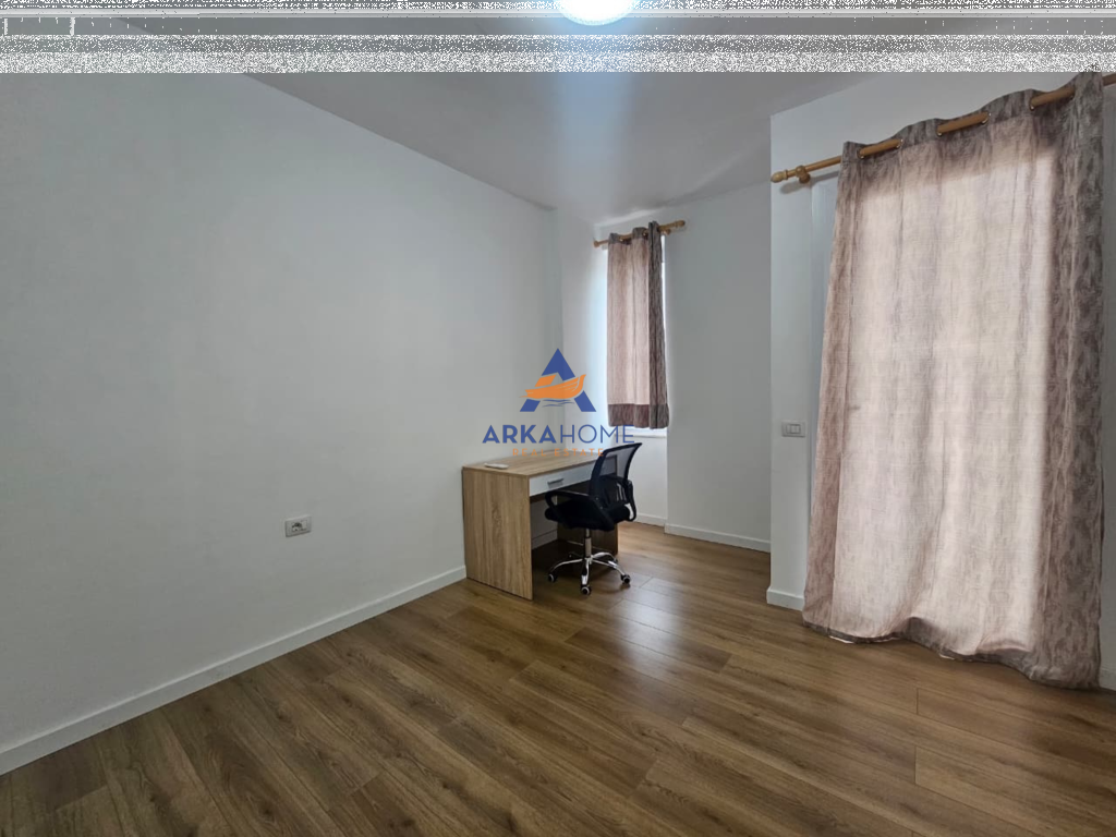 APPARTAMENTO IN AFFITTO 3+1+2 BALCONI "EX CAMPO DI AVIAZIONE" 80.000 LEKE