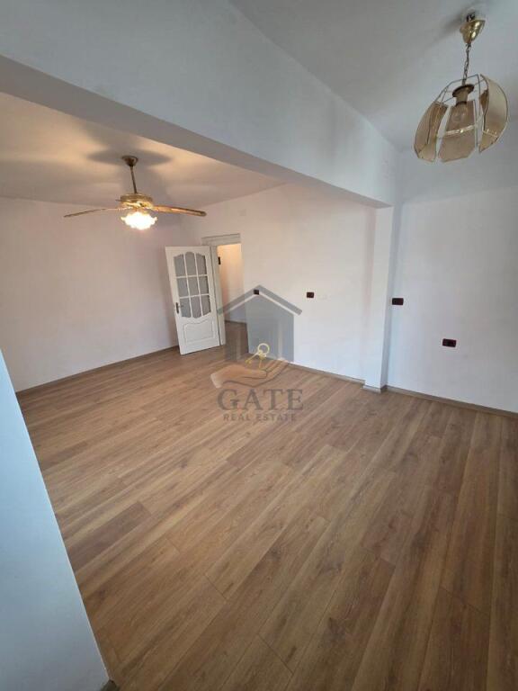 For sale, 2+1 apartment, at the former Police District, Durres!