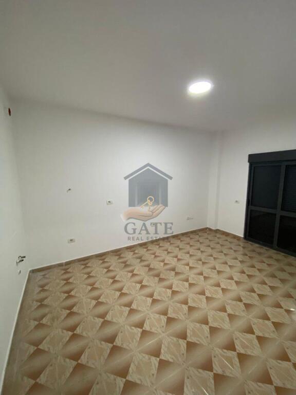 Apartment 2+1+2 for sale in Golem – Near Hotel Murrizi 2