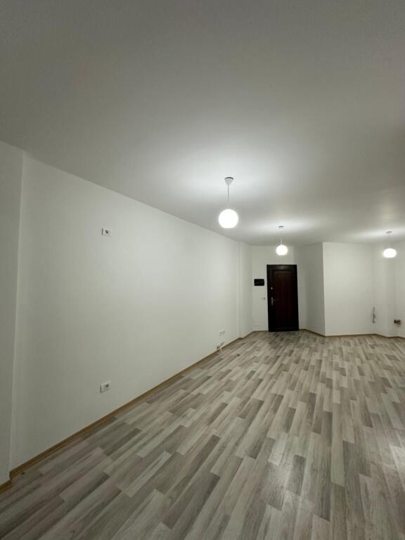 🏡 **Appartamento 2+1 in Vendita – Yzberisht**