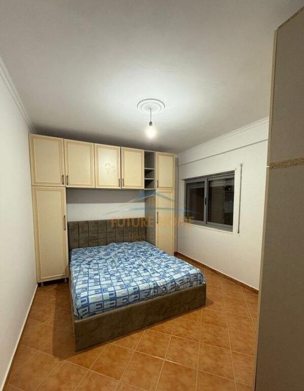 Apartament 1+1, për Qera,Kombinat