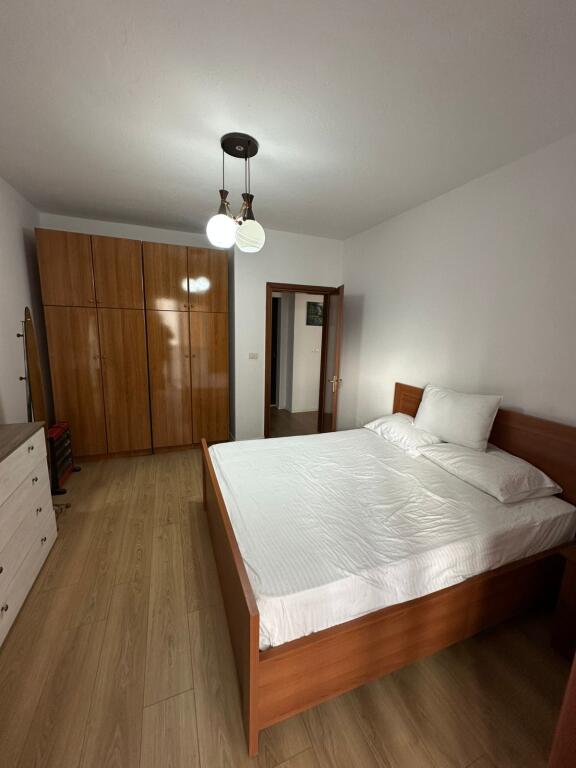 2+1,furnished near Dinamo stadium,price 850 euro