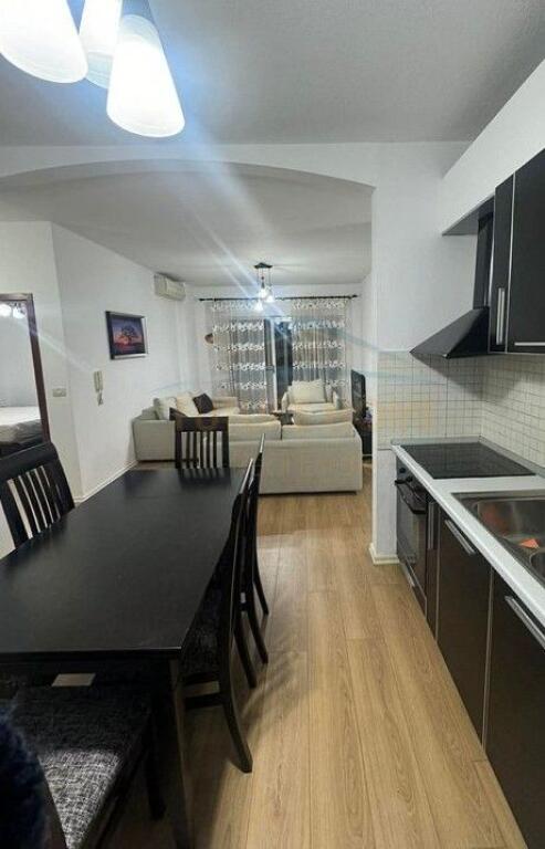 Apartament 2+1 me qira – Stadiumi Dinamo