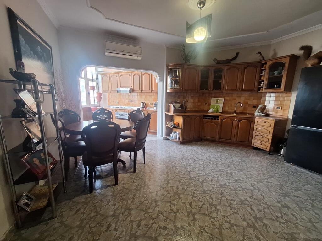 Apartment 2+1, Don Bosko!