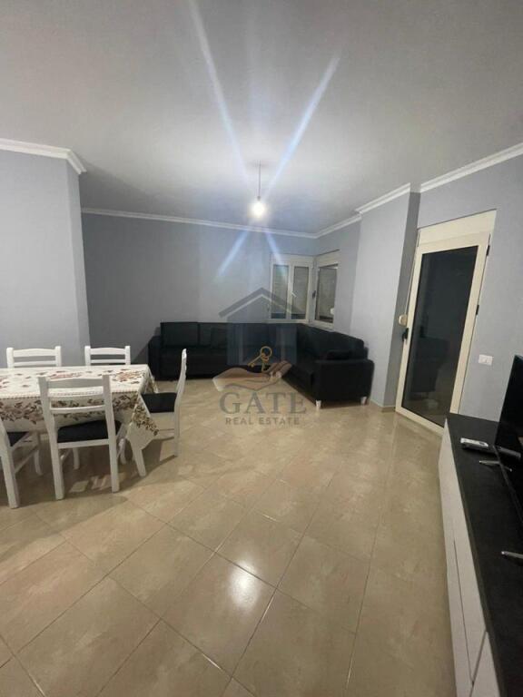 📍 Jepet me qira apartament 1+1 në Plazh, tek Stacioni i Policisë