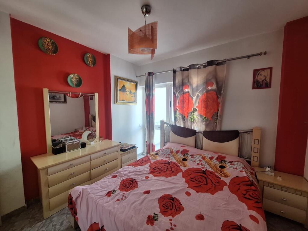 Apartment 2+1, Don Bosko!