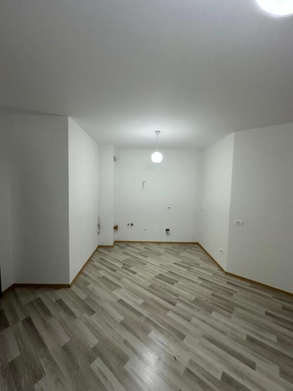 🏡 **Appartamento 2+1 in Vendita – Yzberisht**