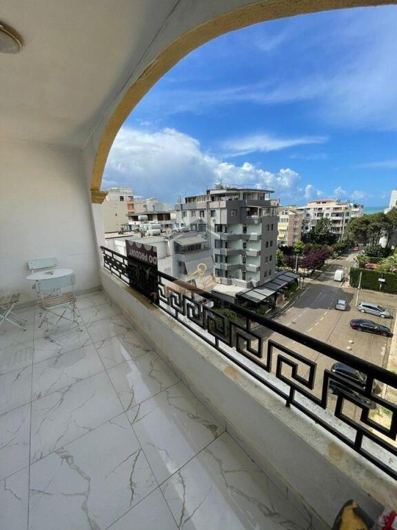 Shitet, Apartament 3+1 tek Shkembi i Kavajes