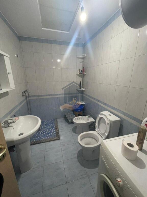 📍 Jepet me qira apartament 1+1 në Plazh, tek Stacioni i Policisë