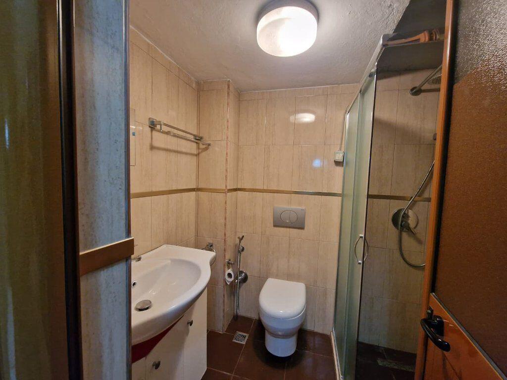 Jepet me qira apartament 2+1+2 te Shallvaret