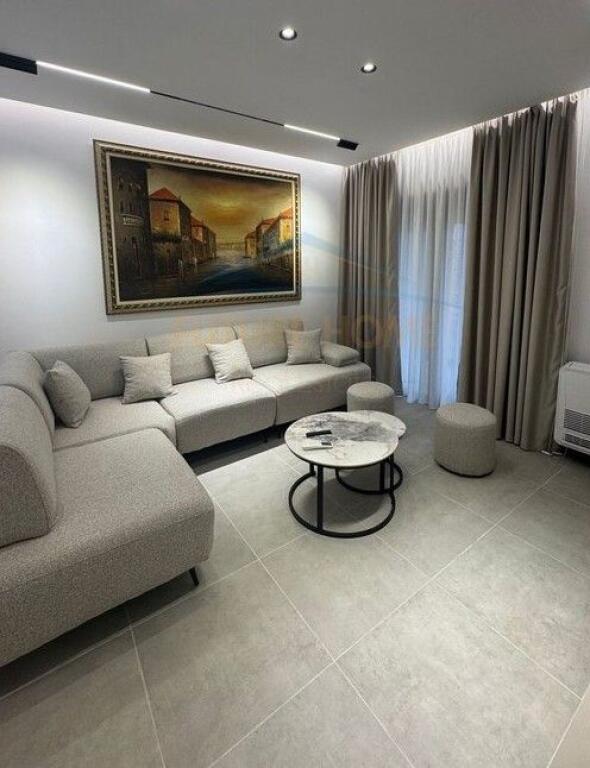 Qera Apartament 1+1 në Rezidenca Oasis, Unaza e Re (Astir)