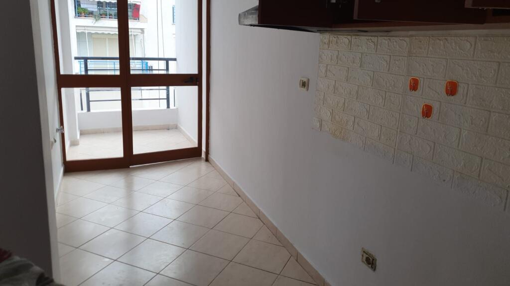 Appartamento 2+1 in Affitto a Yzberisht