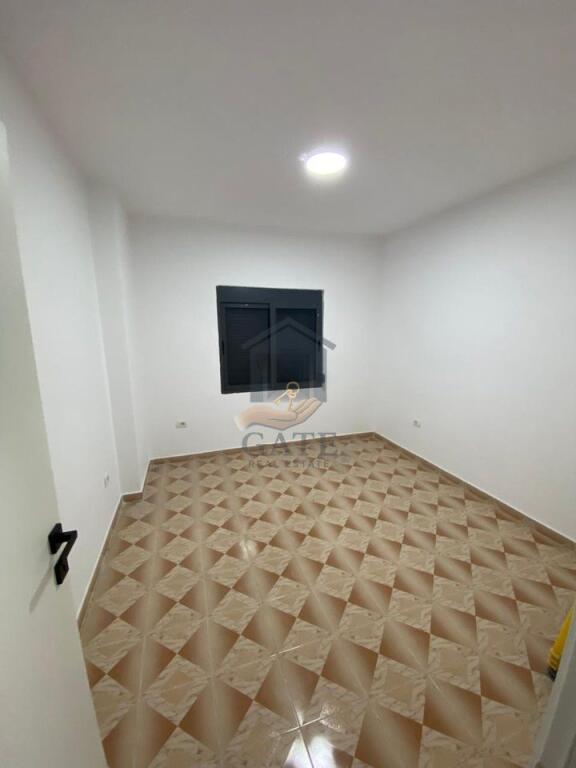 Apartment 2+1+2 for sale in Golem – Near Hotel Murrizi 2