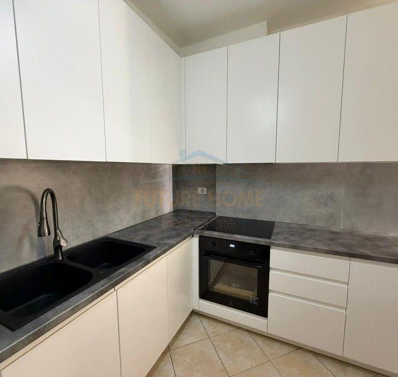 Apartament 2+1 me qira – Rruga e Kavajës, pranë Kompleksit Delijorgji